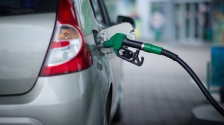 Carburant à la pompe